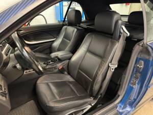Image 7/22 of BMW 318Ci (2005)
