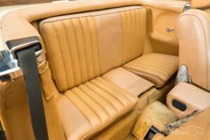 Immagine 7/29 di Mercedes-Benz 380 SL (1983)