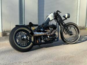 Imagen 2/60 de Harley-Davidson DUMMY (2017)