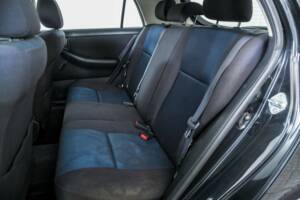 Bild 22/30 von Toyota Corolla 1.6 VVT-i (2005)