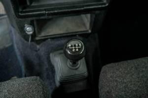 Immagine 38/50 di Volvo 240 GL (1990)