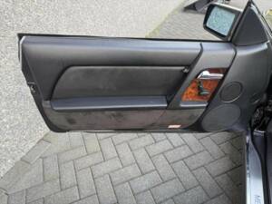 Image 32/50 de Mercedes-Benz 300 SL (1990)