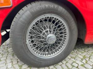 Image 25/81 de MG MGB (1976)