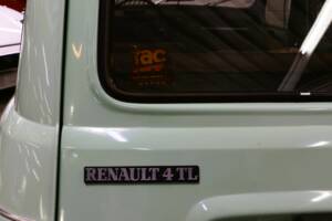 Image 26/33 de Renault R 4 TL (1981)
