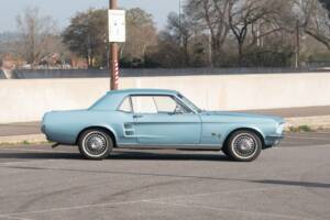 Image 34/50 of Ford Mustang 200 (1967)