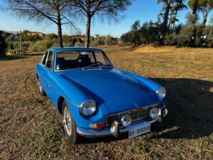 Image 6/50 of MG MGB GT (1972)
