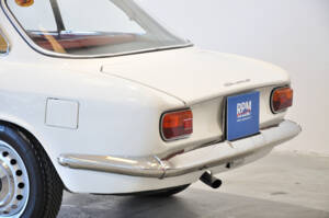 Image 14/30 of Alfa Romeo Giulia 1600 Sprint GT (1964)