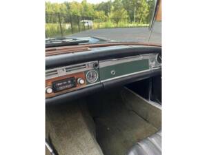Image 42/50 of Mercedes-Benz 280 SL (1968)