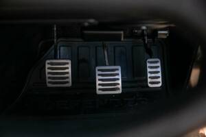 Image 24/31 of Land Rover Defender (2016)