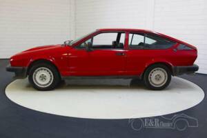 Bild 13/15 von Alfa Romeo GTV 6 2.5 (1981)