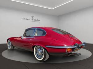 Bild 6/29 von Jaguar E-Type V12 (2+2) (1972)