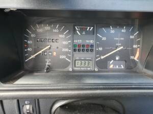 Image 61/75 de Volkswagen Golf Mk I Convertible 1.8 (1991)