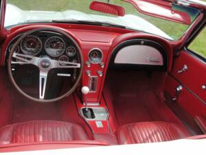 Afbeelding 2/8 van Chevrolet Corvette Sting Ray Convertible (1964)