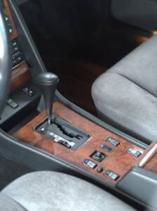 Afbeelding 38/52 van Mercedes-Benz 560 SEL (1988)