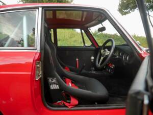 Image 24/50 de MG MGB GT V8 SEC (1971)