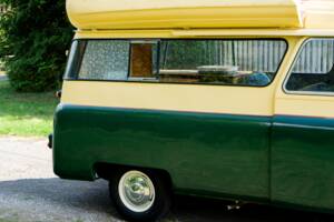 Image 38/50 of Bedford CA Dormobile (1961)