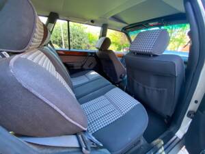 Bild 23/33 von Mercedes-Benz E 200 T (1994)