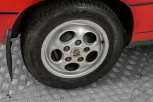 Image 33/50 of Porsche 924 S (1987)