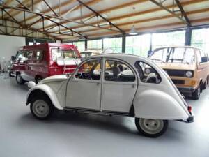 Image 7/29 of Citroën 2 CV 6 (1987)