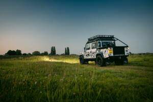 Bild 33/42 von Land Rover Defender Works V8 Trophy (2012)
