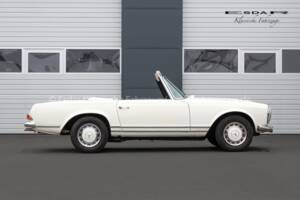 Afbeelding 5/31 van Mercedes-Benz 230 SL (1967)