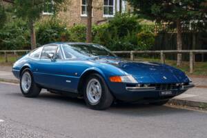 Afbeelding 2/26 van Ferrari 365 GTB&#x2F;4 Daytona (1971)