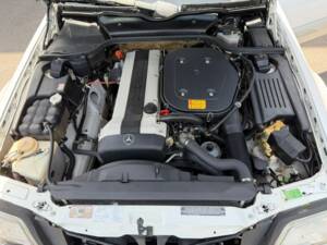 Image 16/20 of Mercedes-Benz 300 SL-24 (1992)