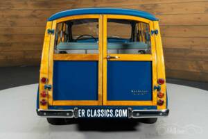 Image 15/19 of Morris Minor 1000 Traveller (1971)