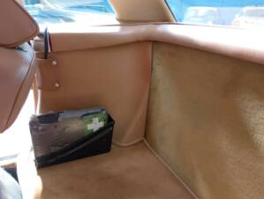 Immagine 25/52 di Mercedes-Benz 500 SL (1986)