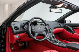 Immagine 5/21 di Mercedes-Benz SL 65 AMG (2005)