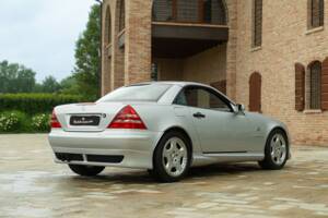 Obraz 10/50 pojazdu Mercedes-Benz SLK 230 Kompressor (1997)