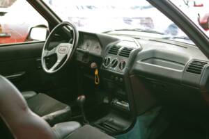 Image 24/33 of Peugeot 205 GTi 1.9 (1993)