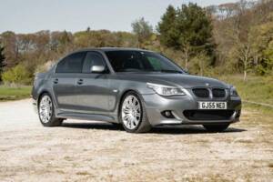 Bild 1/50 von BMW 550i (2006)