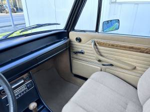 Image 17/39 de BMW 2002 (1974)