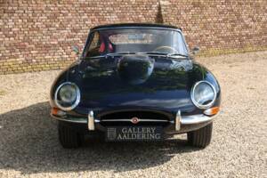 Imagen 9/50 de Jaguar E-Type 4.2 (1964)