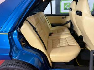 Image 41/50 of Lancia Delta HF Integrale 16V (1994)