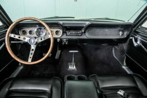 Imagen 7/50 de Ford Mustang 390 GTA (1966)