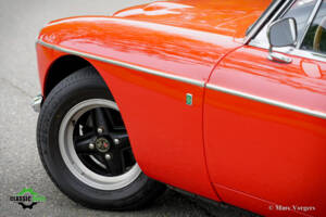 Bild 43/46 von MG MGB GT V8 (1975)