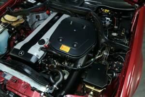 Bild 35/50 von Mercedes-Benz 300 CE-24 (1992)