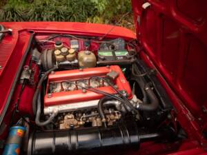 Image 28/28 of Alfa Romeo 2000 GT Veloce (1972)