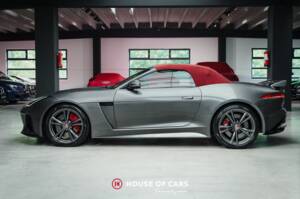 Afbeelding 10/25 van Jaguar F-Type SVR (2017)