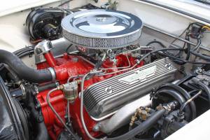 Image 18/40 of Ford Thunderbird (1955)