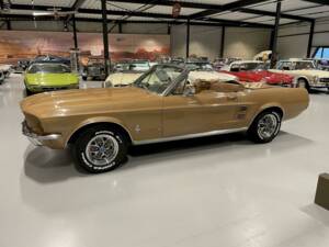 Image 4/24 of Ford Mustang 390 (1967)