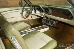 Image 14/19 of Ford Mustang GT (1966)