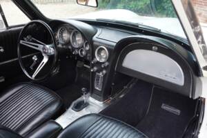 Bild 16/50 von Chevrolet Corvette Sting Ray (1963)