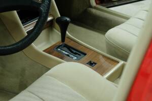 Bild 22/50 von Mercedes-Benz 260 SE (1986)