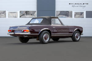Image 2/33 de Mercedes-Benz 280 SL (1969)