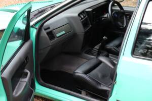 Image 14/22 de Ford Sierra RS Cosworth (1989)
