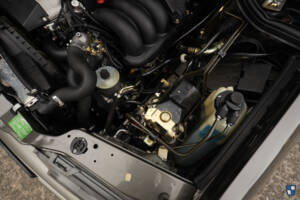 Bild 22/74 von Mercedes-Benz E 320 (1994)
