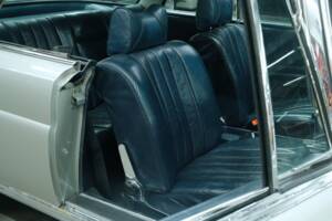 Image 35/50 of Mercedes-Benz 280 SE 3,5 (1970)